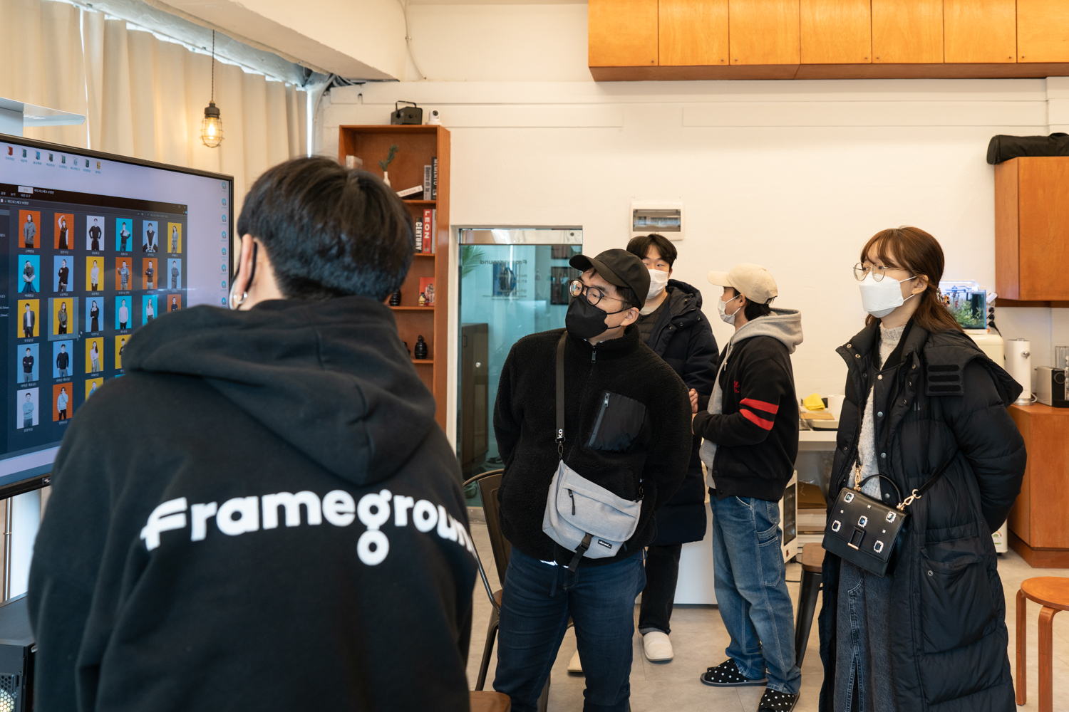 졸업생 스튜디오 방문 프레임그라운드